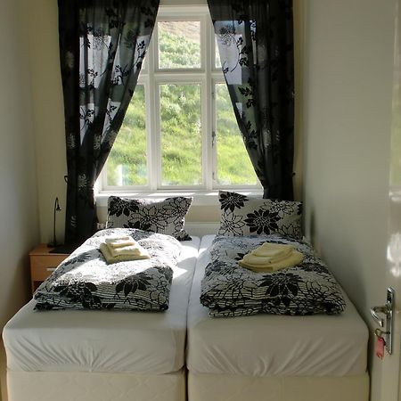 Guesthouse Tilraun بلونديوس الغرفة الصورة