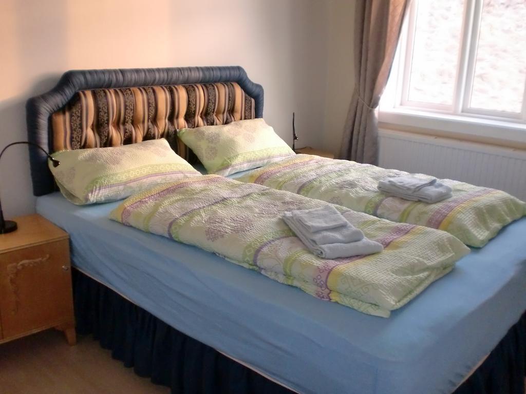 Guesthouse Tilraun بلونديوس الغرفة الصورة