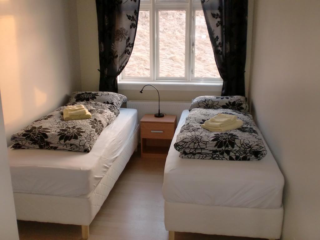 Guesthouse Tilraun بلونديوس الغرفة الصورة